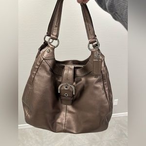 EUC. Coach SoHo Lynn Gold Metallic Leather Tote.